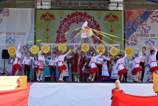 Праздничный концерт участников Всероссийской детской фольклориады прошел в Новочебоксарске фото 8