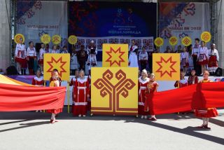 Праздничный концерт участников Всероссийской детской фольклориады прошел в Новочебоксарске фото 5